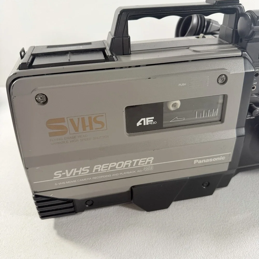 Panasonic AG-450 S-VHS Reporter Camcorder AS IS FOR REPAIR READ